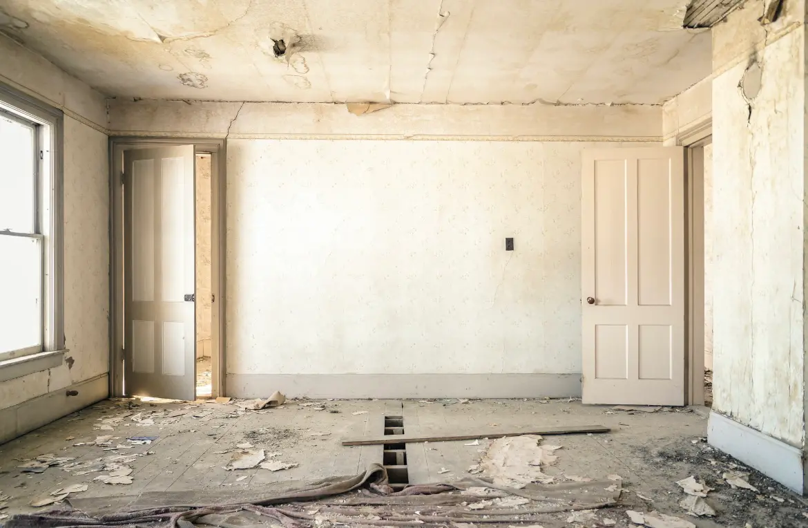 Waste disposal crew managing a cleanout project in Wamego